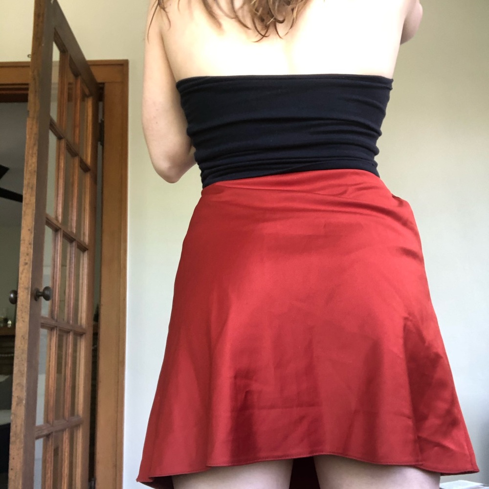 BURNT ORANGE SATIN MINI SKIRT!